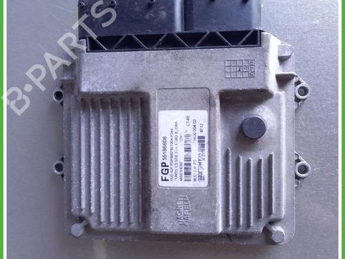 Used Engine control unit (ECU) Engine control unit (ECU) FIAT PUNTO (188_) 1.3 JTD 16V (70 hp) 40130856 40130856