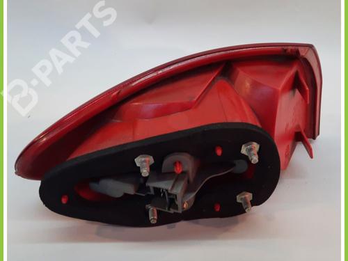 Right taillight ALFA ROMEO 147 (937_) 1.9 JTDM 8V (937.AXD1A, 937.AXU1A, 937.BXU1A) | BP11749021C35 
