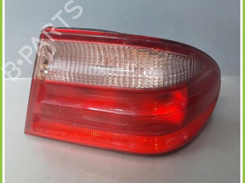 Højre baglygte MERCEDES-BENZ E-CLASS (W210) E 240 (210.061) (170 hp) 13629035