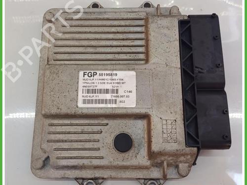 Used Engine control unit (ECU) Engine control unit (ECU) LANCIA YPSILON (843_) 1.3 JTD (843.AXD11, 843.AXD1A) (70 hp) 40140300 40140300