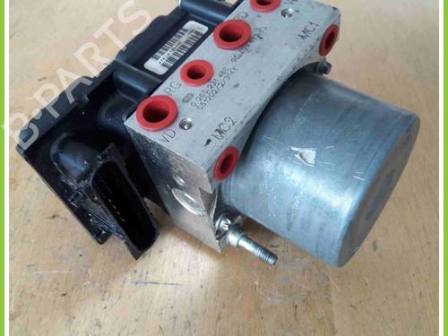 Used ABS pump CITROËN C4 I (LC_) 1.4 16V (88 hp) 13114235