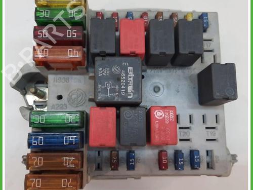 Used Fuse box Fuse box VW TOURAN (1T1, 1T2) 2.0 TDI (140 hp) 40132632 40132632