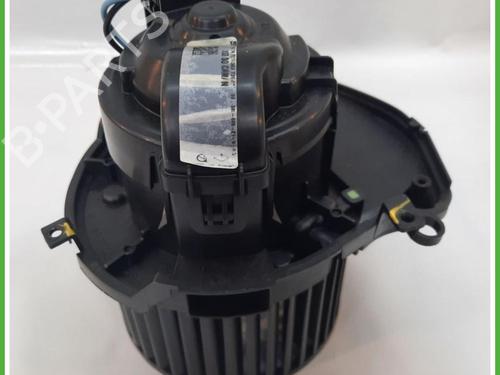 Used Heater blower motor Heater blower motor DACIA SANDERO III 1.0 TCe 100 ECO-G (101 hp) 40134610 40134610