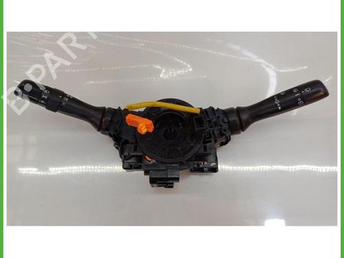 Used Switch Switch TOYOTA YARIS (_P9_) 1.0 VVT-i (KSP90_, KSP90R) (69 hp) 40140664 40140664