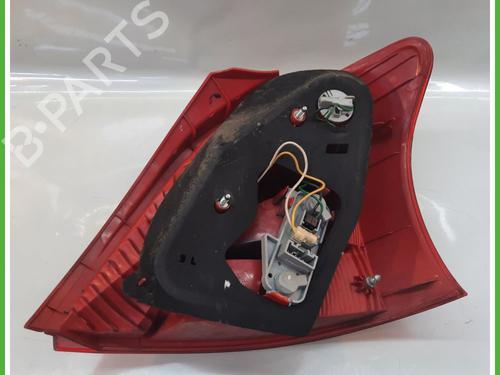 Left taillight TOYOTA YARIS (_P9_) 1.0 VVT-i (KSP90_, KSP90R) | BP13696121C34 