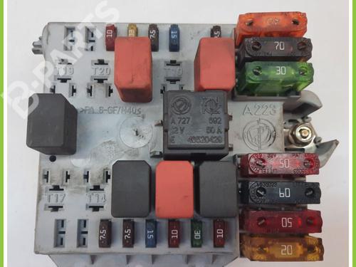 Used Fuse box FIAT PUNTO (188_) 1.2 60 (188.030, .050, .130, .150, .230, .250) (60 hp) 11370557