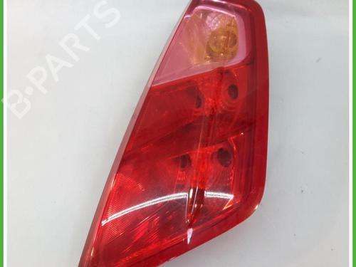 right-taillight-vw-passat-b5-variant-3b5-1997-1998-1999-2000-2001-40131545 main image