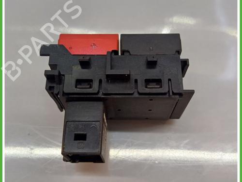 Switch PEUGEOT 2008 II (UD_, US_, UY_, UJ_, UR_, UC_) 1.2 PureTech 130 (USHNS, URHNS) | BP17835592I30
