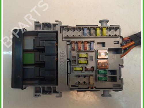 Used Fuse box CHEVROLET CRUZE (J300) 2.0 CDI (150 hp) 29582010