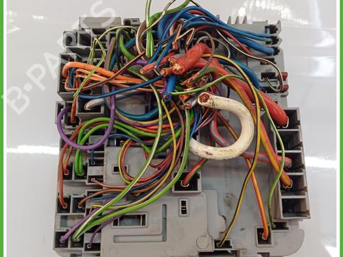 Fuse box FIAT GRANDE PUNTO (199_) 1.3 D Multijet | BP17737525E1 