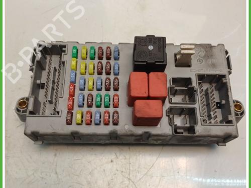 Sicherungskasten für ALFA ROMEO 159 Sportwagon (939_) 2.4 JTDM Q4 (939BXM2B) (210 hp) 31013019