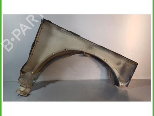 Left front fenders LAND ROVER DISCOVERY III (L319) 2.7 TD 4x4 | BP24359277C41 