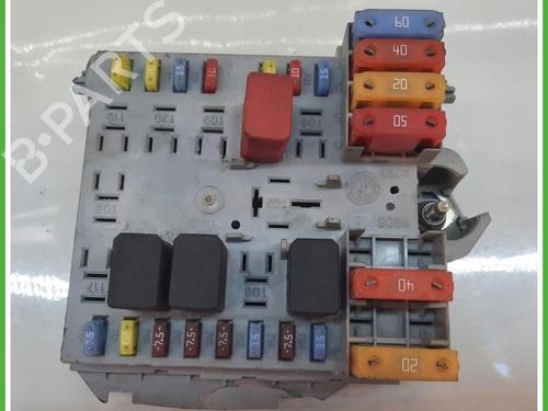 Used Fuse box Fuse box SEAT CORDOBA (6L2) 1.9 TDI (100 hp) 40133393 40133393