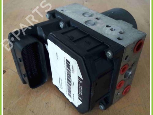 Used ABS pump TOYOTA AVENSIS Saloon (_T25_) 1.6 VVT-i (ZZT250_, ZZT250R) (110 hp) 13114233