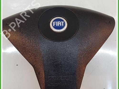 Used Driver airbag Driver airbag FIAT MULTIPLA (186_) 1.9 JTD (186AXE1A) (120 hp) 40138308 40138308