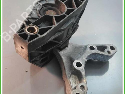Used Engine mount Engine mount PEUGEOT 2008 II (UD_, US_, UY_, UJ_, UR_, UC_) 1.2 THP / PureTech 155 (USHNNS, URHNNS, UXHNJP, URHNJP,... (155 hp) 40135861 40135861