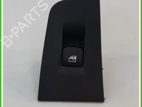 Right front window switch BMW 1 (F40) 118 d (150 hp) 12605530