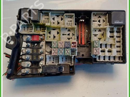 Used Fuse box Fuse box VOLVO V50 (545) 2.0 D (136 hp) 40147382 40147382
