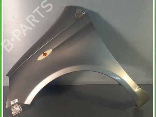 Forskærm venstre TOYOTA YARIS (_P1_) 1.3 (SCP12_, SCP13_, SCP12R, SCP13R) (87 hp) 30096815