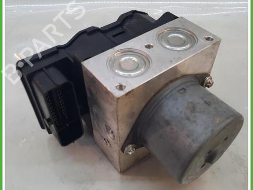 Used ABS pump ABS pump FIAT CROMA (194_) 1.9 D Multijet (194AXC1B, 194AXC12) (150 hp) 40135597 40135597