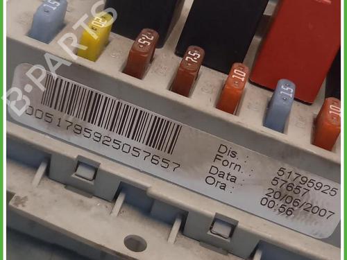 Fuse box FIAT IDEA (350_) 1.3 D Multijet | BP40075653E1 - Image 3
