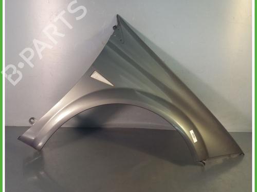Used Right front fenders RENAULT MEGANE II Estate (KM0/1_) 1.5 dCi (KM02, KM13) (101 hp) 28839364