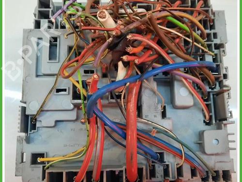 Fuse box FIAT PUNTO EVO (199_) 1.3 D Multijet (199AXC1A, 199BXC1A, 199AXT1A, 199BXT1A) | BP40132854E1 - Image 4
