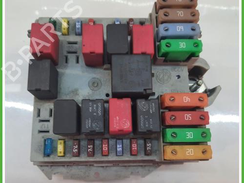 Used Fuse box LANCIA MUSA (350_) 1.3 D Multijet (350.AXG11, 350.AXG1A) (90 hp) 12436744