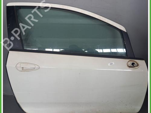 Used Right front door FIAT GRANDE PUNTO (199_) 1.4 (199AXB11, 199AXB1A, 199BXB1A, 199AXL1A) (77 hp) 18482456