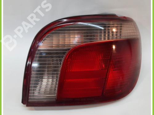 Used Right taillight TOYOTA YARIS (_P1_) 1.0 (SCP10_, SCP10R) (68 hp) 11825764