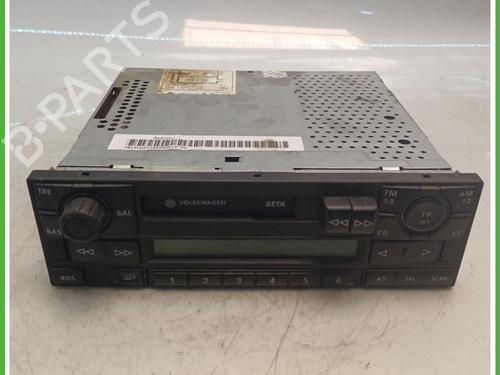 Used Radio VW GOLF IV Variant (1J5) 1.9 TDI (101 hp) 31143687