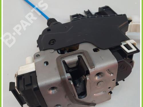 Front left lock MERCEDES-BENZ GLA-CLASS (X156) GLA 200 CDI / d (156.908) | BP11719883C98 