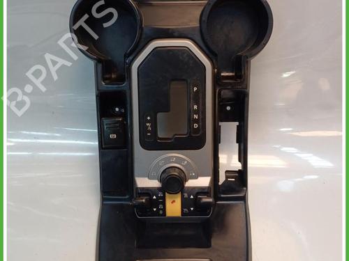 middle-console-land-rover-discovery-iii-l319-2004-2005-2006-2007-2008-2009-40145400 main image