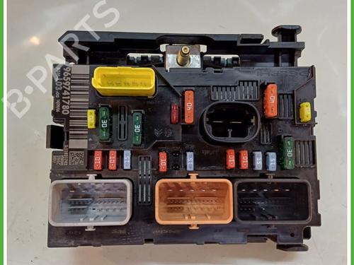 Used Fuse box CITROËN C2 (JM_) 1.4 HDi (68 hp) 15942643