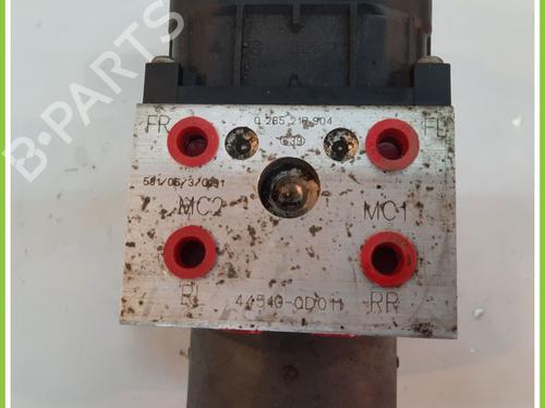 ABS pump TOYOTA YARIS (_P1_) 1.0 (SCP10_, SCP10R) | BP13235235M43 