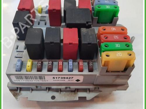 Fuse box VW POLO (6N2) 1.4 | BP40133052E1 - Image 2
