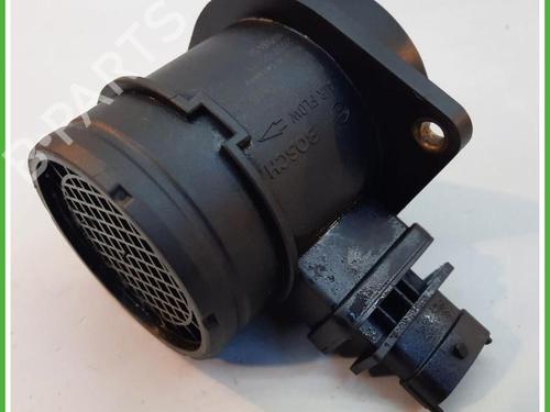 Used Mass air flow sensor Mass air flow sensor FIAT CROMA (194_) 1.9 D Multijet (194AXC1B, 194AXC12) (150 hp) 40131677 40131677