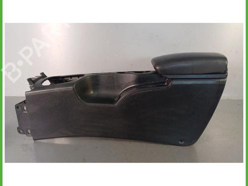 Used Armrest / Center console NISSAN QASHQAI / QASHQAI +2 I (J10, NJ10, JJ10E) 1.5 dCi (110 hp) 26671686