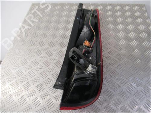 Used Left taillight FORD FIESTA V (JH_, JD_) 1.4 TDCi (68 hp) 22692771