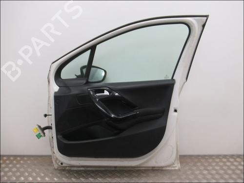 Used Right front door PEUGEOT 208 I (CA_, CC_) 1.4 HDi (68 hp) 32354132