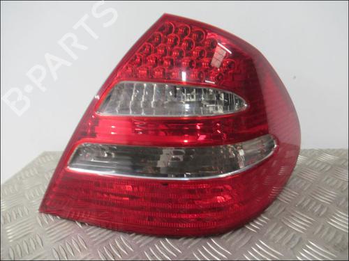 Used Right taillight MERCEDES-BENZ E-CLASS (W211) E 280 CDI (211.020) (190 hp) 29441936