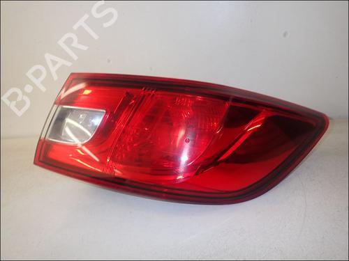 Used Right taillight RENAULT CLIO IV (BH_) 1.2 16V (73 hp) 15275664