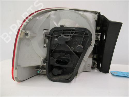 Used Right taillight VW TOUAREG (7LA, 7L6, 7L7) 2.5 R5 TDI (174 hp) 15420594