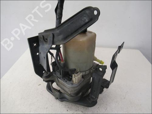 Used Steering pump FORD KUGA I 2.0 TDCi (136 hp) 15420281