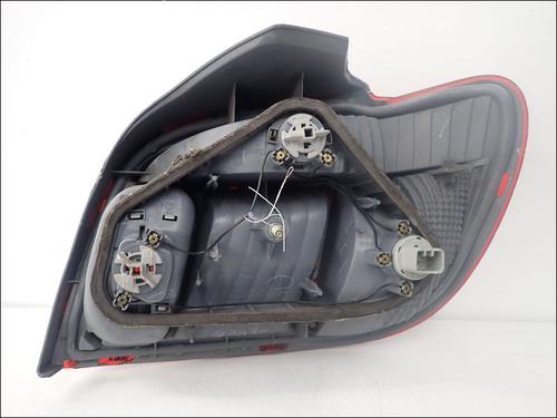 Used Left taillight TOYOTA YARIS (_P1_) 1.4 D-4D (NLP10_, NLP10R) (75 hp) 15418917