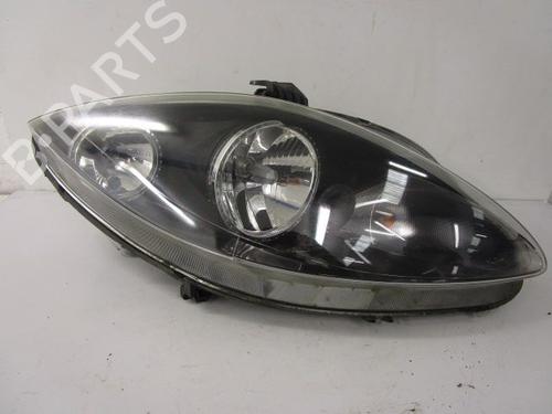 Used Right headlight SEAT ALTEA (5P1) 2.0 TDI 16V (140 hp) 15419206