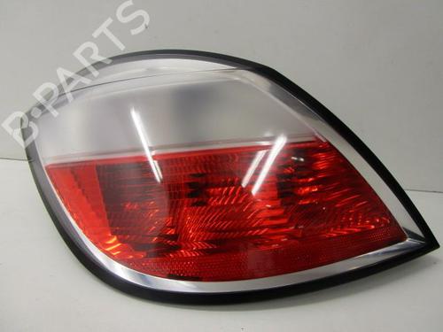 Used Left taillight OPEL ASTRA H (A04) 1.7 CDTI (L48) (100 hp) 15420139