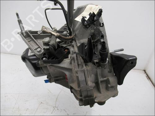 Used Gearbox DACIA SANDERO 1.5 dCi (86 hp) 15274131