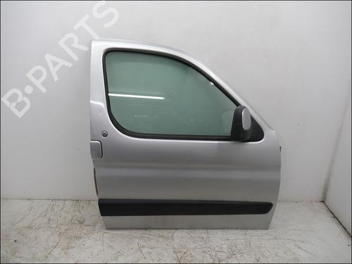 Used Right front door CITROËN BERLINGO / BERLINGO FIRST MPV (MF_, GJK_, GFK_) 1.9 D (MFWJZ) (70 hp) 15420682