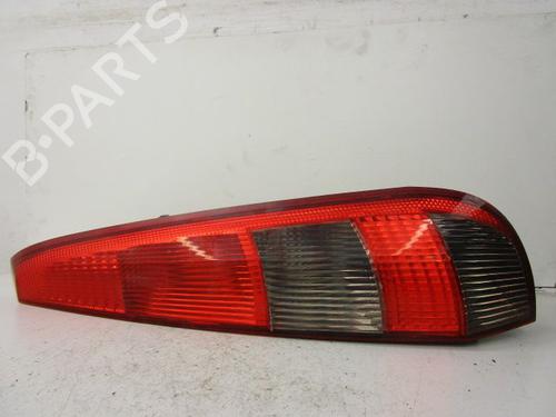 Used Right taillight FORD FIESTA V (JH_, JD_) 1.4 16V (80 hp) 15419123